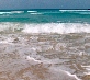 So viele Wellen gibt es nur selten. Meistens ist das Wasser ruhiger.